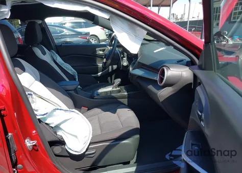 2025 Chevrolet Trax Fwd 1Rs z USA, uszkodzony, nr VIN KL77LGEP6SC300788